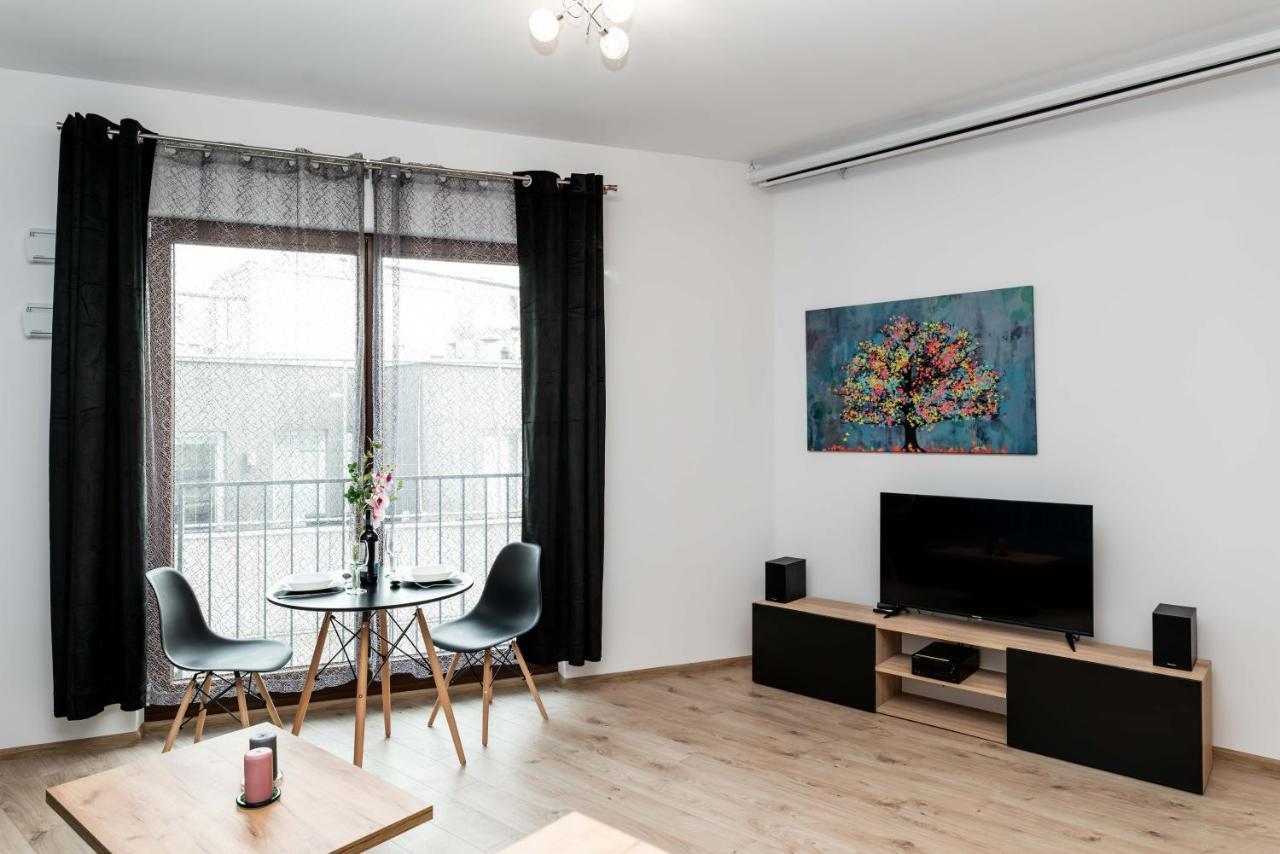 Apartwro - Apartament Przy Wyspie Slodowej, Garaz, Projektor, Rowery Apartment Wroclaw Exterior photo